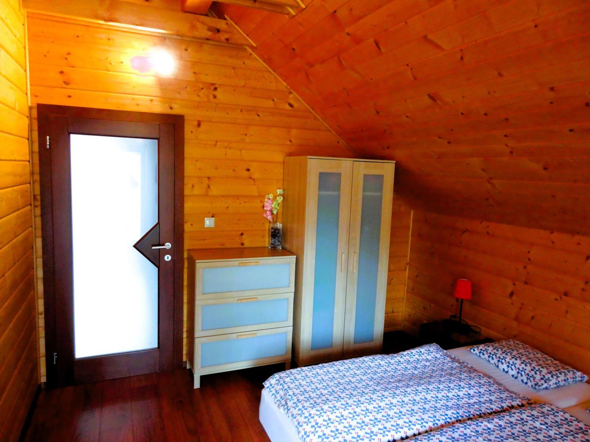 Zrub Alpinus Guest House Pribylina Eksteriør bilde